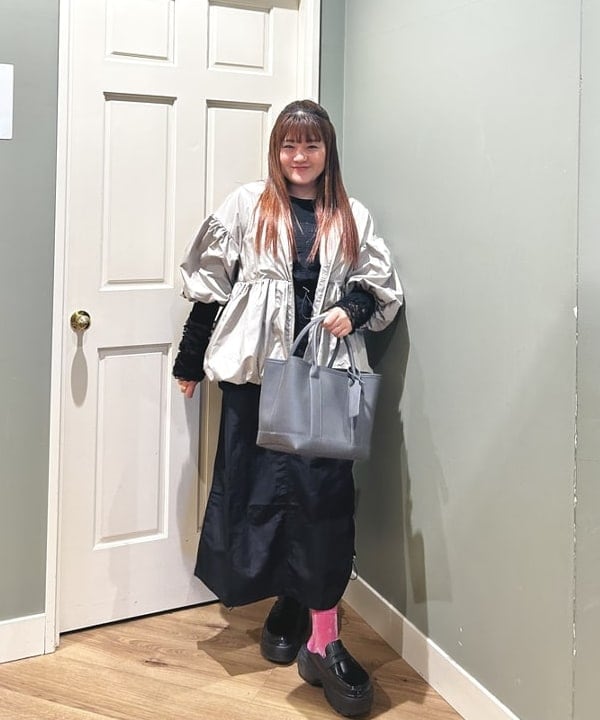 BEAMS HEARTのノーカラー バルーン ブルゾン きれいめ 25SSを使ったコーディネートを紹介します。｜Rakuten Fashion(楽天ファッション／旧楽天ブランドアベニュー)5421994