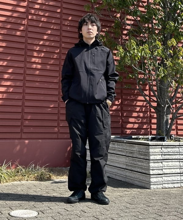 BEAMS HEARTの撥水 フィルム ライト フーディー(防風・撥水加工)を使ったコーディネートを紹介します。｜Rakuten Fashion(楽天ファッション／旧楽天ブランドアベニュー)5422197