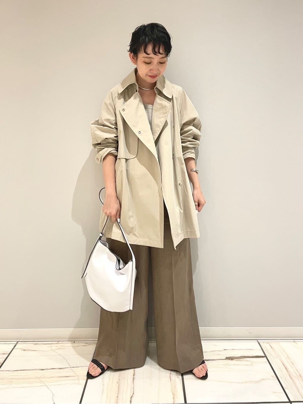 1er Arrondissementのコットンナイロンハーフコートを使ったコーディネートを紹介します。｜Rakuten Fashion(楽天ファッション／旧楽天ブランドアベニュー)5430872