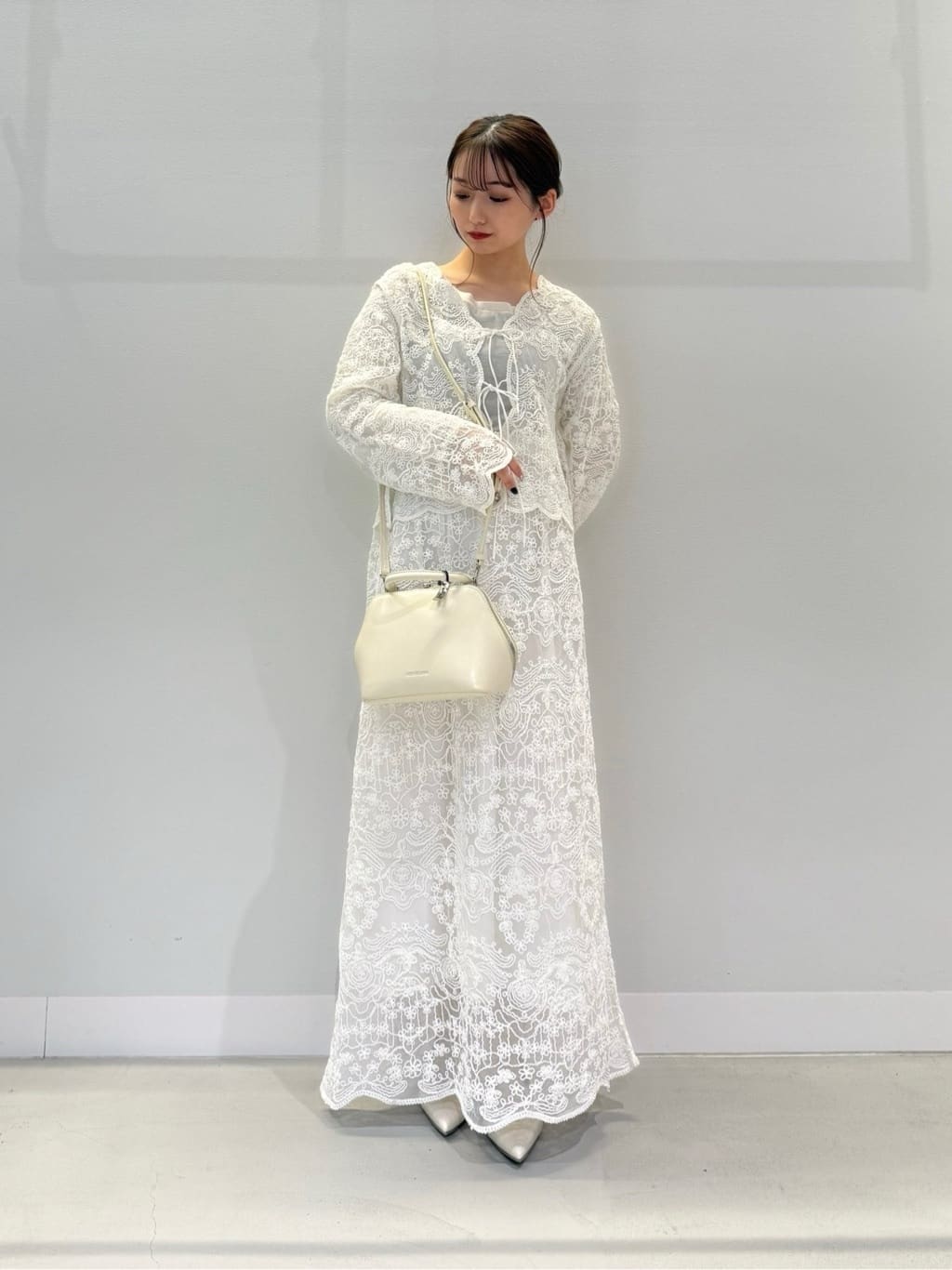 Vinのコードレースメッシュカーディガンを使ったコーディネートを紹介します。｜Rakuten Fashion(楽天ファッション／旧楽天ブランドアベニュー)5431344