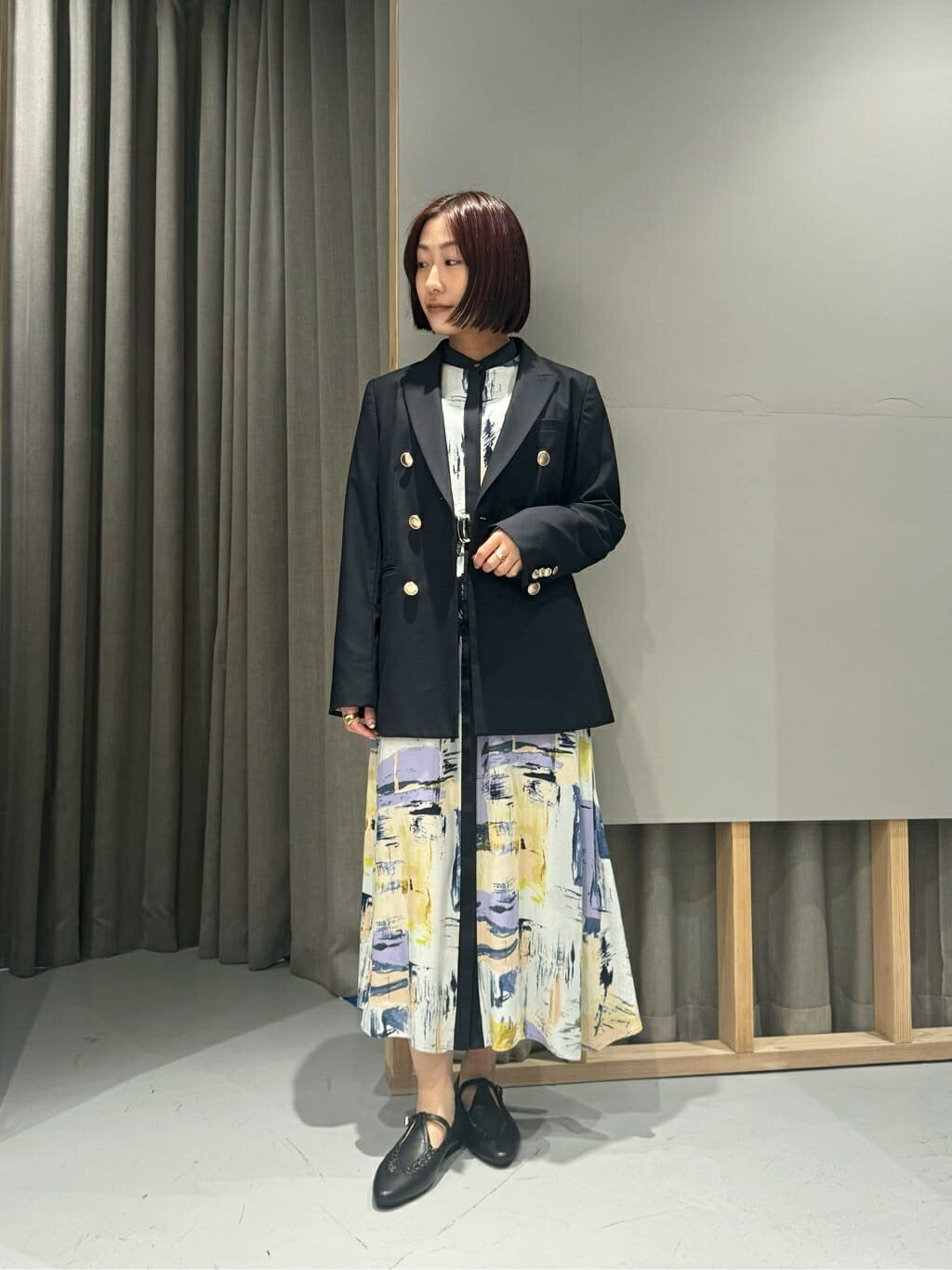 LOVELESSのダブルブレストブレザーを使ったコーディネートを紹介します。｜Rakuten Fashion(楽天ファッション／旧楽天ブランドアベニュー)5431267