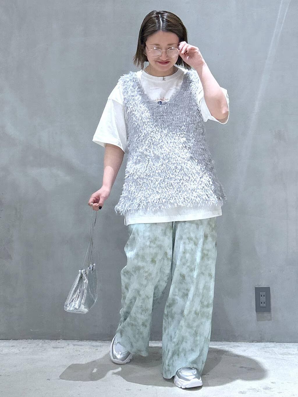 LAKOLEのフリンジベストを使ったコーディネートを紹介します。｜Rakuten Fashion(楽天ファッション／旧楽天ブランドアベニュー)5436931