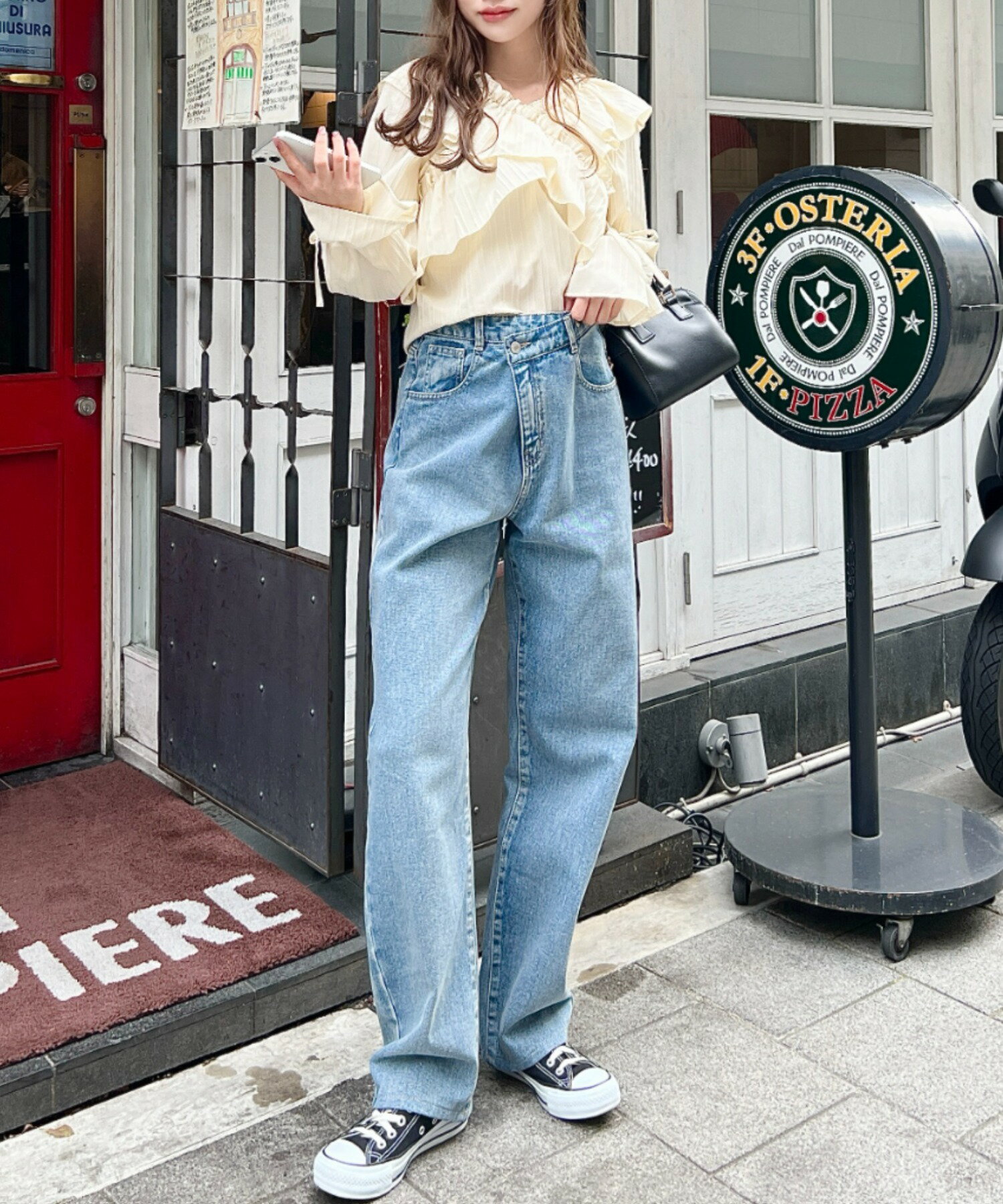 moment+ | アシンメトリーストレートデニムパンツ | Rakuten Fashion