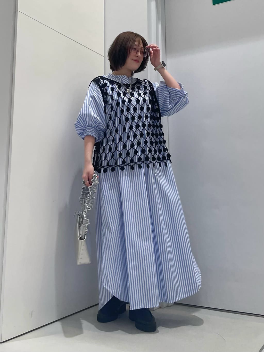 Vinのフラワーかぎ針編みタンクを使ったコーディネートを紹介します。｜Rakuten Fashion(楽天ファッション／旧楽天ブランドアベニュー)5444494