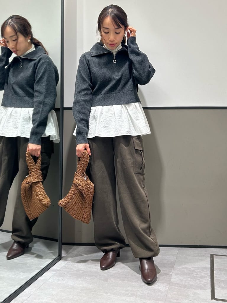 YECCA VECCAのハーフZIPペプラムニットを使ったコーディネート