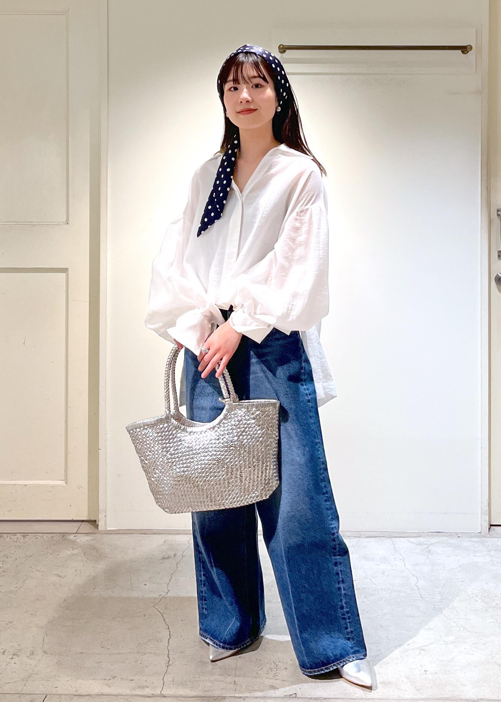 SALON adam et rope'のソフトレザーフラットシューズを使ったコーディネートを紹介します。｜Rakuten Fashion(楽天ファッション／旧楽天ブランドアベニュー)5462003