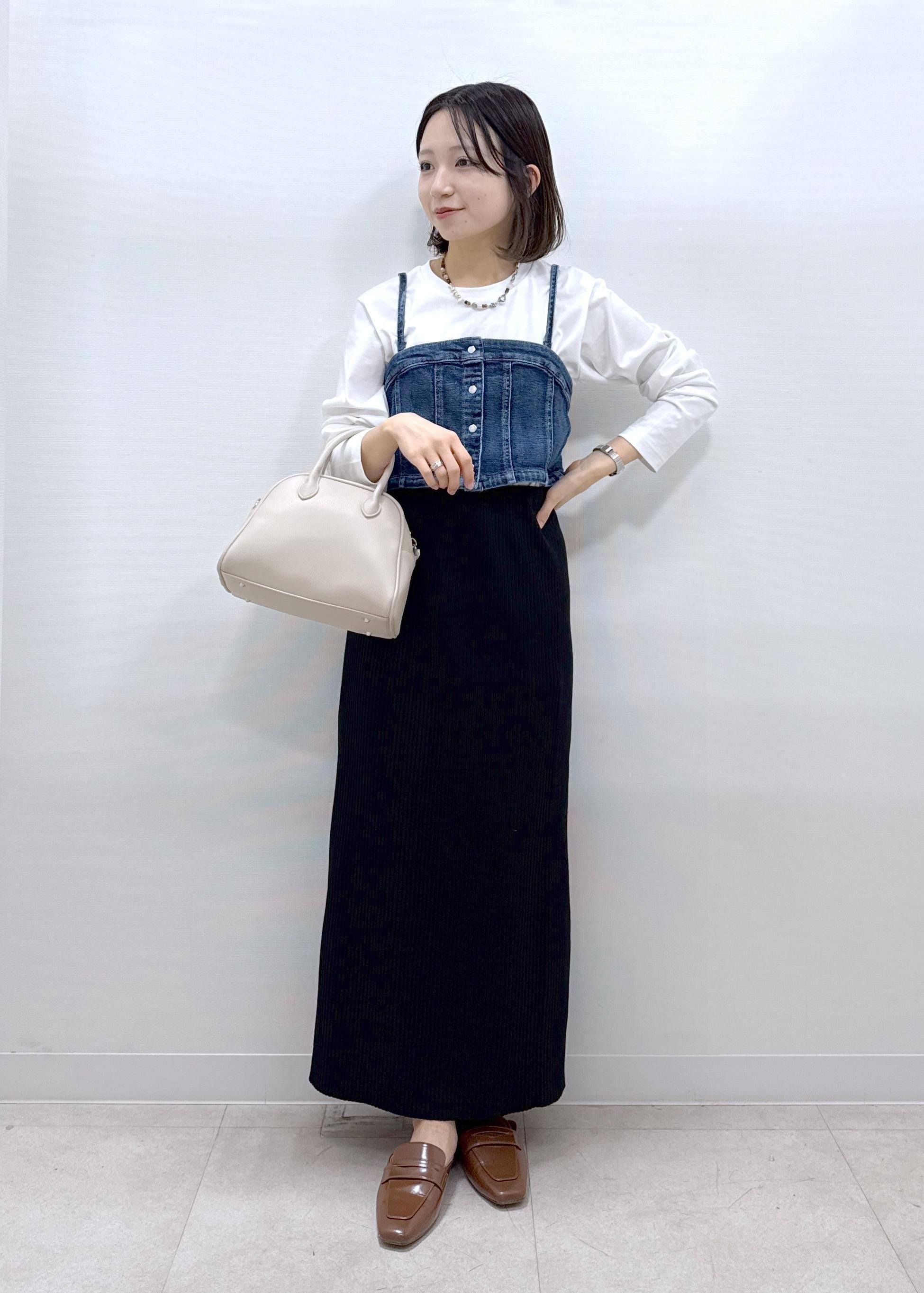 ROPE' PICNICのRENU/アソートロゴロングTシャツを使ったコーディネートを紹介します。｜Rakuten Fashion(楽天ファッション／旧楽天ブランドアベニュー)5462569