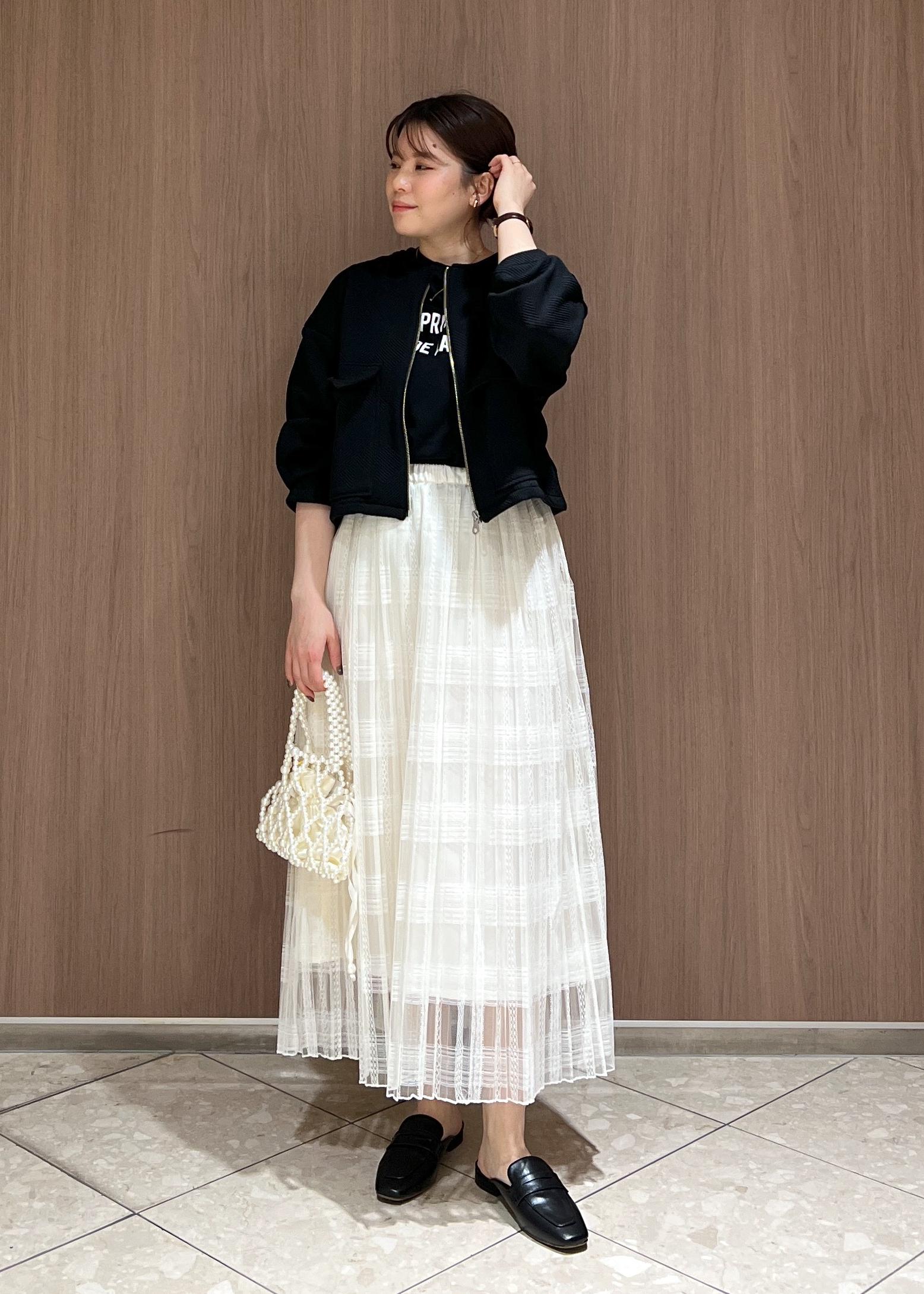 ROPE' PICNICの幾何柄ジャガードショート丈ブルゾンを使ったコーディネートを紹介します。｜Rakuten Fashion(楽天ファッション／旧楽天ブランドアベニュー)5519149