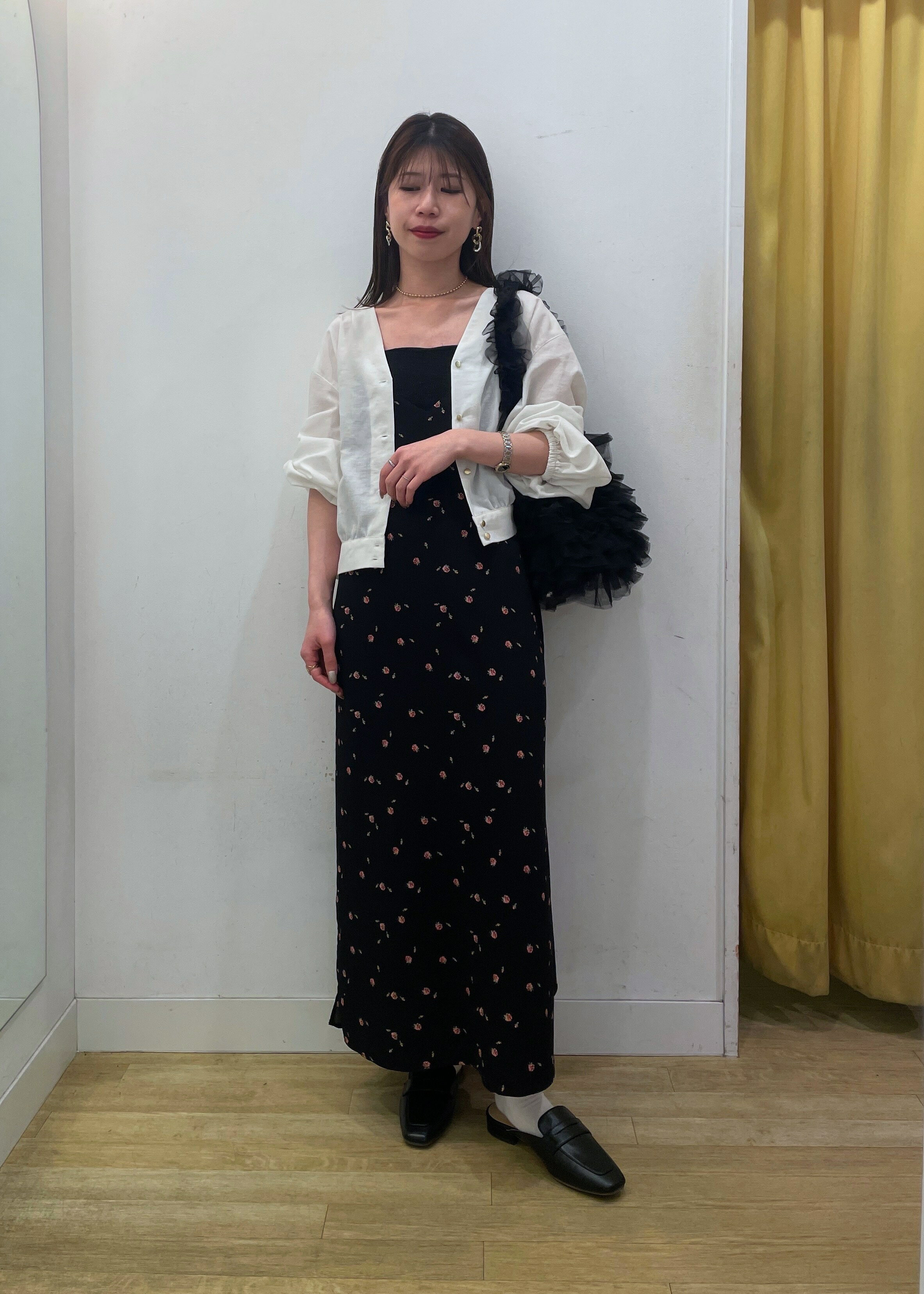 ROPE' PICNICのブラウスカーディガンを使ったコーディネートを紹介します。｜Rakuten Fashion(楽天ファッション／旧楽天ブランドアベニュー)5545399