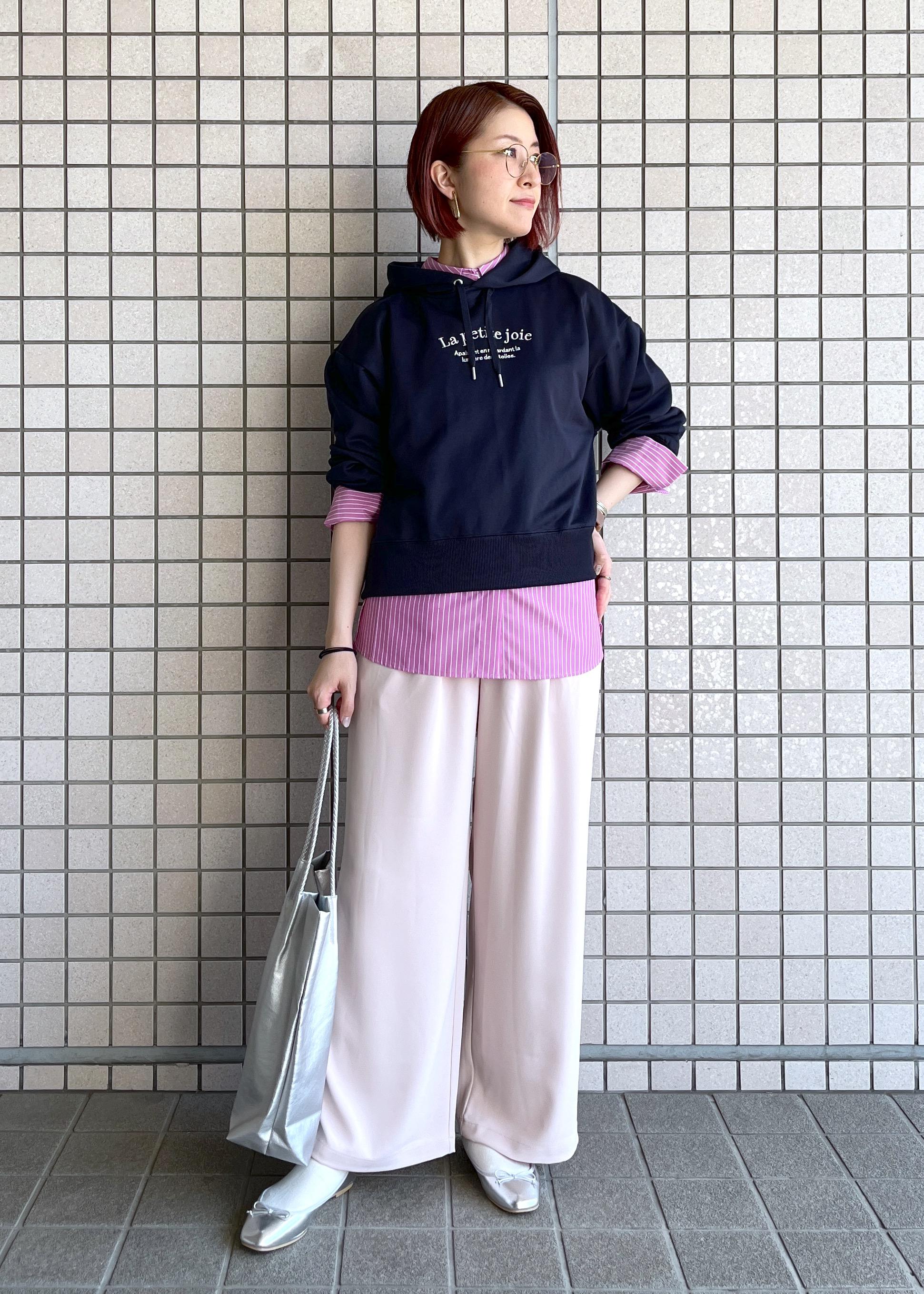 ROPE' PICNICのアソートロゴ刺繍裏毛フーディーを使ったコーディネートを紹介します。｜Rakuten Fashion(楽天ファッション／旧楽天ブランドアベニュー)5545817