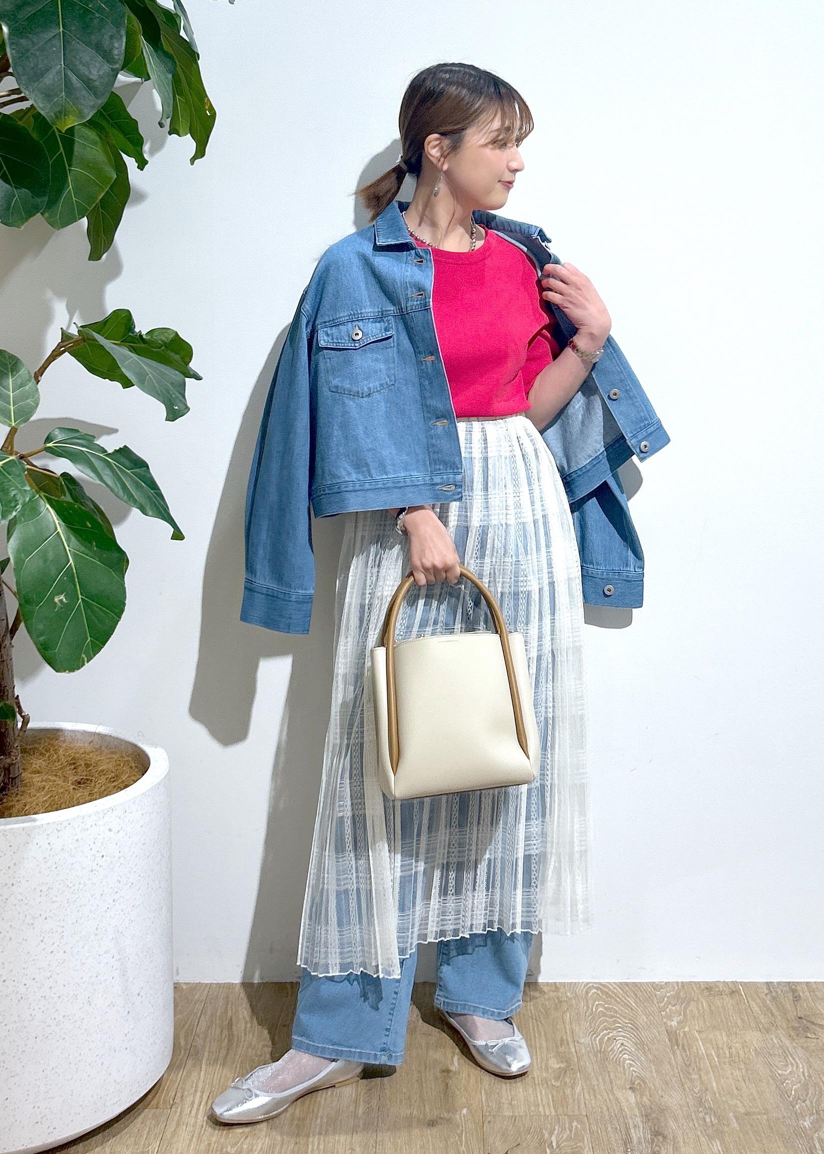 ROPE' PICNICのデニムジャケットを使ったコーディネートを紹介します。｜Rakuten Fashion(楽天ファッション／旧楽天ブランドアベニュー)5545865