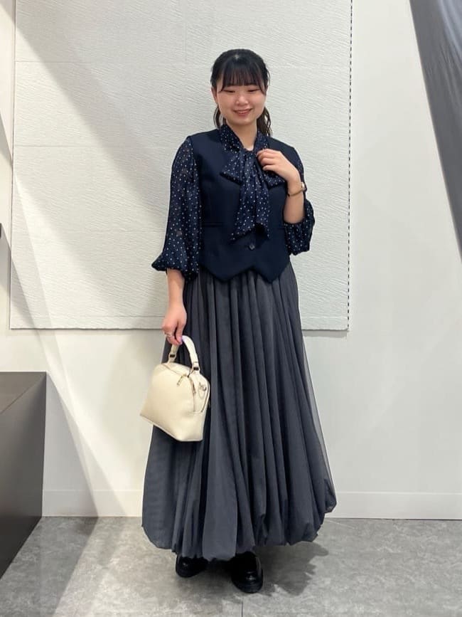 Vinのチュールバルーンスカートを使ったコーディネートを紹介します。｜Rakuten Fashion(楽天ファッション／旧楽天ブランドアベニュー)5456877