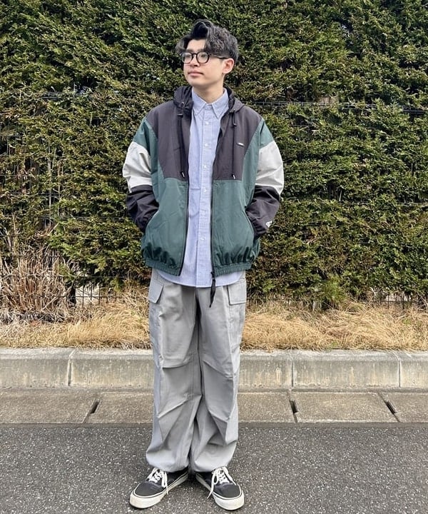 BEAMS HEARTのBEAMS HEART｜GERRY別注 ビッグシルエット ブルゾン｜メンズ アウター ジャケット｜スタンドカラー フード収納 90年代アウトドア風｜25AW新作を使ったコーディネートを紹介します。｜Rakuten Fashion(楽天ファッション／旧楽天ブランドアベニュー)5459524