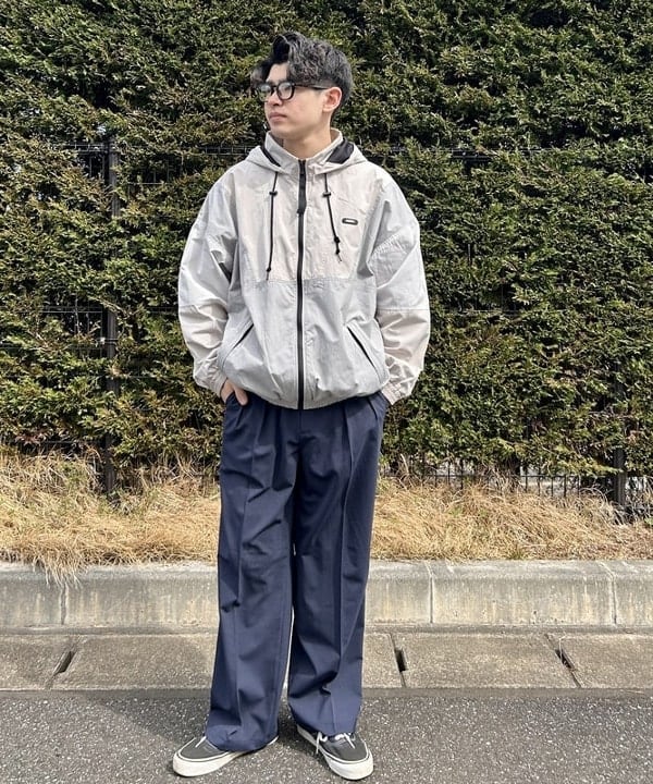 BEAMS HEARTのBEAMS HEART｜GERRY別注 ビッグシルエット ブルゾン｜メンズ アウター ジャケット｜スタンドカラー フード収納 90年代アウトドア風｜25AW新作を使ったコーディネートを紹介します。｜Rakuten Fashion(楽天ファッション／旧楽天ブランドアベニュー)5459525