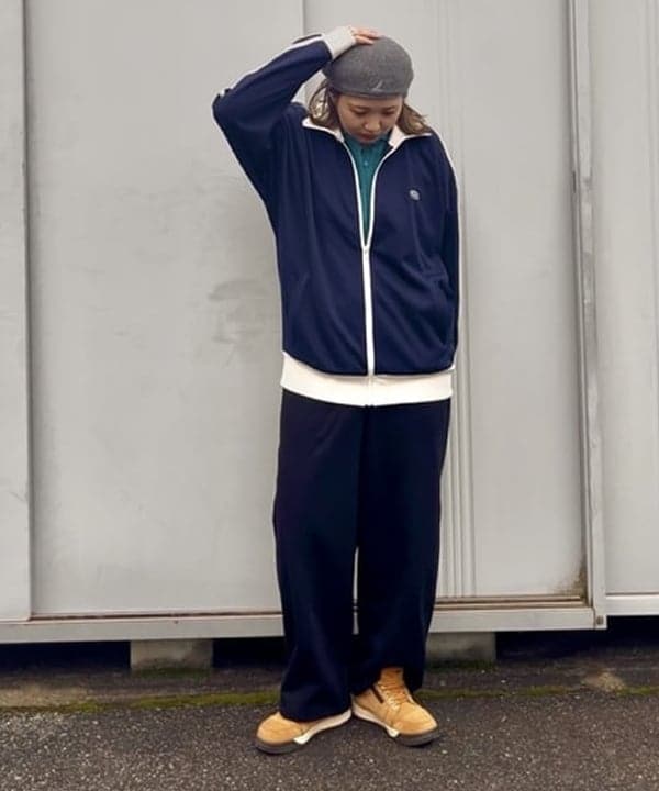 BEAMS HEARTのポリエステル ジャージ トラック ジャケットを使ったコーディネートを紹介します。｜Rakuten Fashion(楽天ファッション／旧楽天ブランドアベニュー)5459558