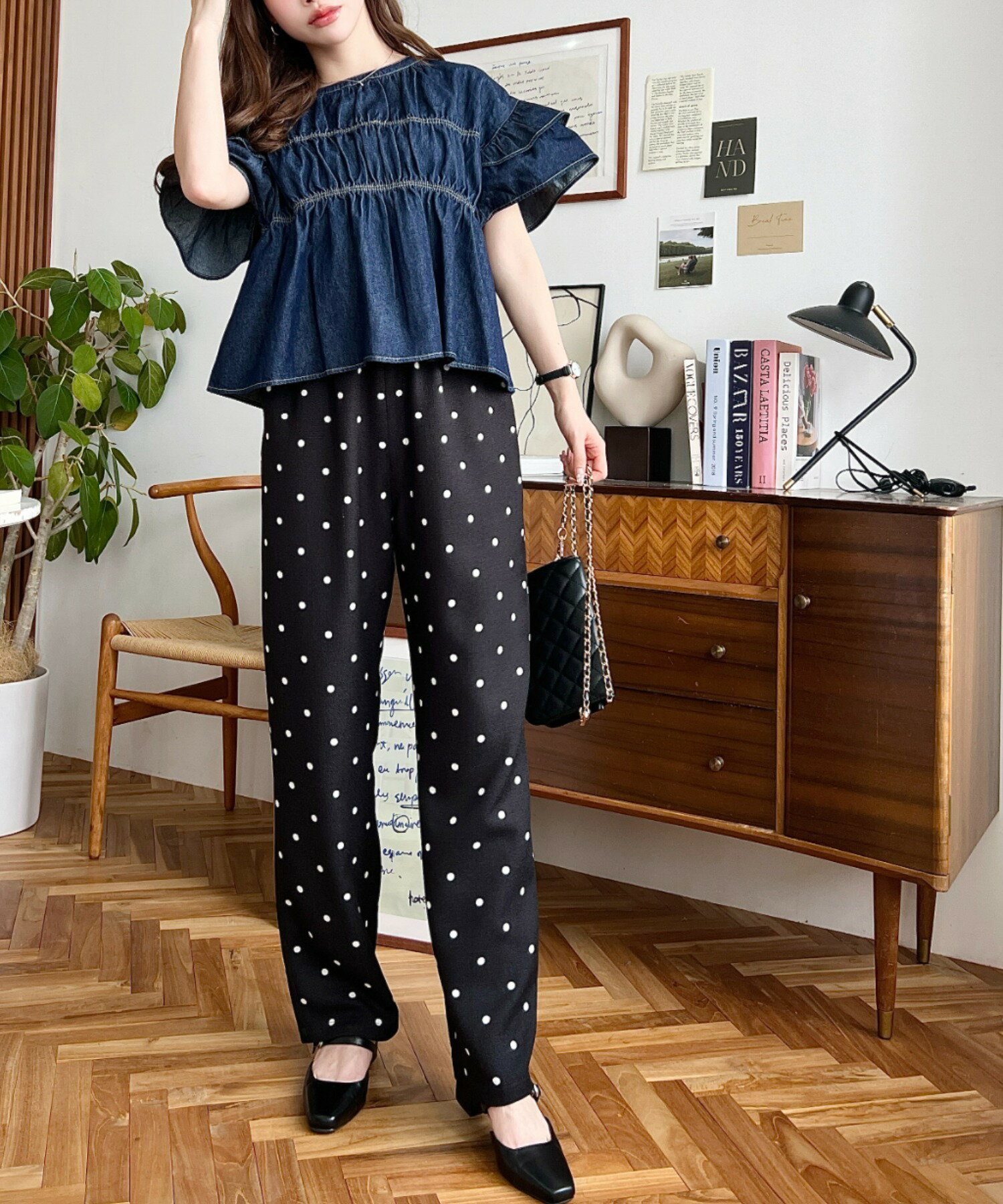 moment+のライトオンスデニムシャーリングリボンブラウスを使ったコーディネートを紹介します。｜Rakuten Fashion(楽天ファッション／旧楽天ブランドアベニュー)5462012