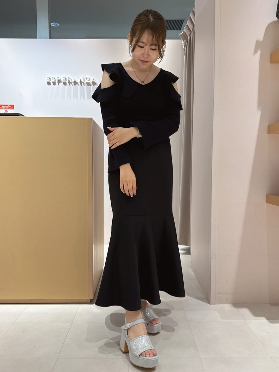ESPERANZAの【ラク盛り/サンダル】リピーター続出/脚長美脚 スパンコール厚底サンダルを使ったコーディネートを紹介します。｜Rakuten Fashion(楽天ファッション／旧楽天ブランドアベニュー)5465416