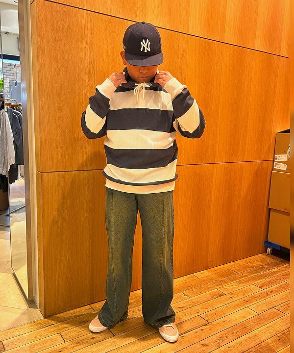 BEAMS HEARTのブラスト シーム バギーデニムパンツを使ったコーディネートを紹介します。｜Rakuten Fashion(楽天ファッション／旧楽天ブランドアベニュー)5468346