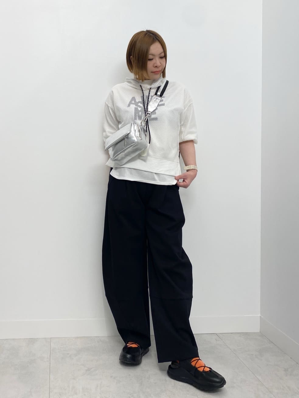 VinのバイカラーロゴTEEを使ったコーディネートを紹介します。｜Rakuten Fashion(楽天ファッション／旧楽天ブランドアベニュー)5470880