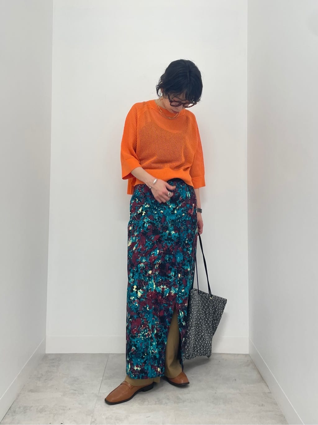 Vinのメッシュニットプルオーバーを使ったコーディネートを紹介します。｜Rakuten Fashion(楽天ファッション／旧楽天ブランドアベニュー)5471030