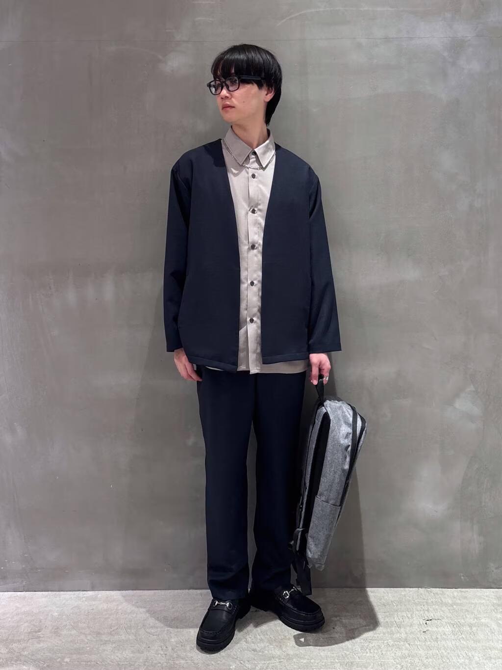 LAKOLEの【セットアップ可】リラックスシャツカーディガンを使ったコーディネートを紹介します。｜Rakuten Fashion(楽天ファッション／旧楽天ブランドアベニュー)5471129