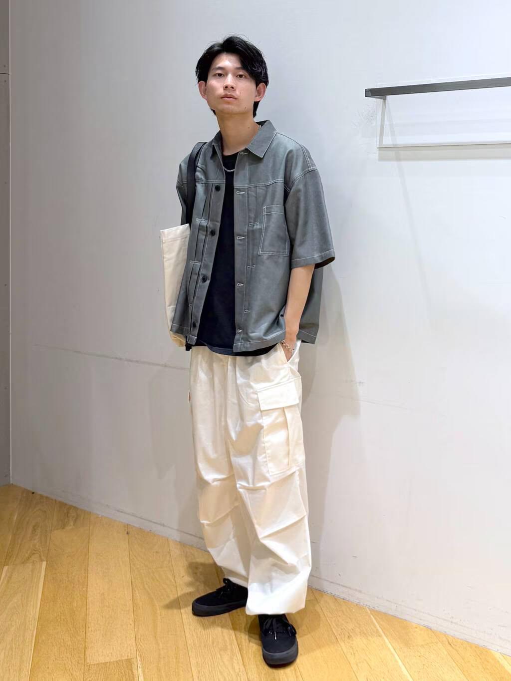 LAKOLEの【セットアップ可】CVCトラックシャツジャケットを使ったコーディネートを紹介します。｜Rakuten Fashion(楽天ファッション／旧楽天ブランドアベニュー)5471131