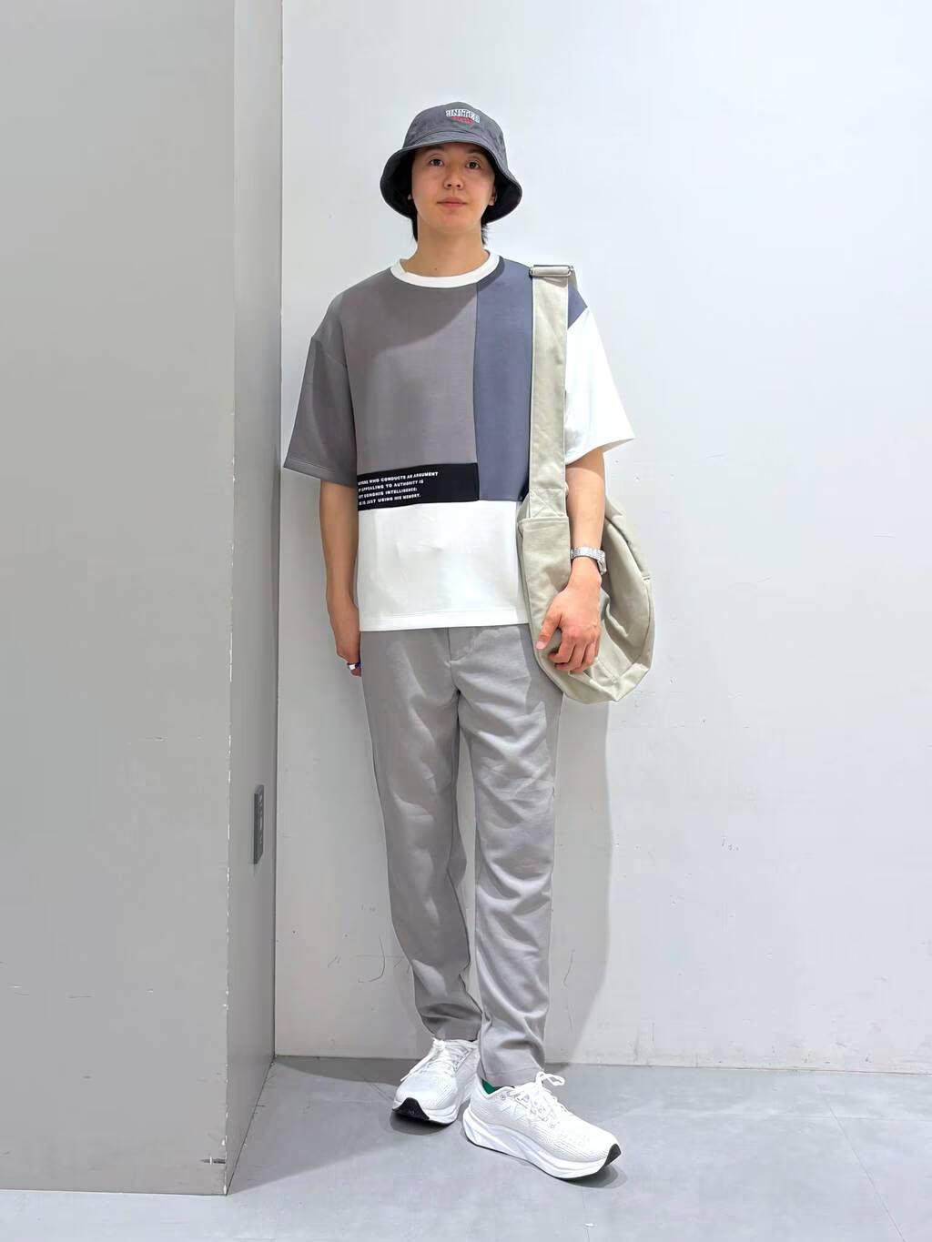 LAKOLEのダンボールキリカエ半袖Tを使ったコーディネートを紹介します。｜Rakuten Fashion(楽天ファッション／旧楽天ブランドアベニュー)5471153