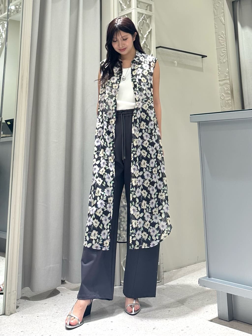 GRACE CONTINENTALのストレッチポンチパンツを使った GRACE CONTINENTALのストレッチポンチパンツを使った