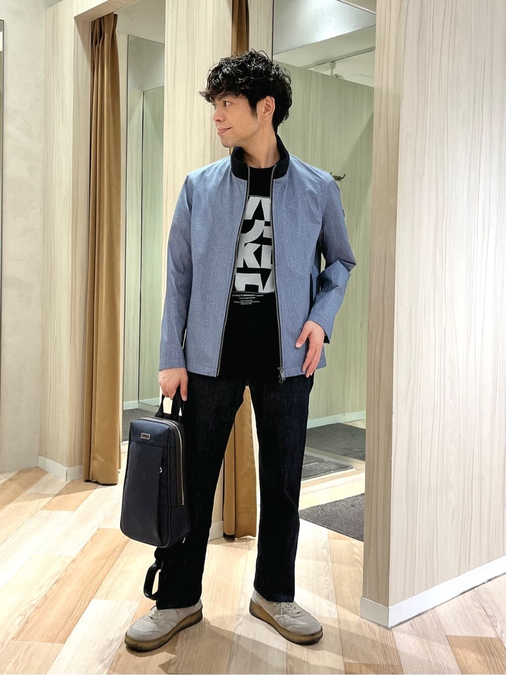 TAKEO KIKUCHIの【軽羽織】2WAY アクティブ ライトブルゾンを使ったコーディネートを紹介します。｜Rakuten Fashion(楽天ファッション／旧楽天ブランドアベニュー)5475402