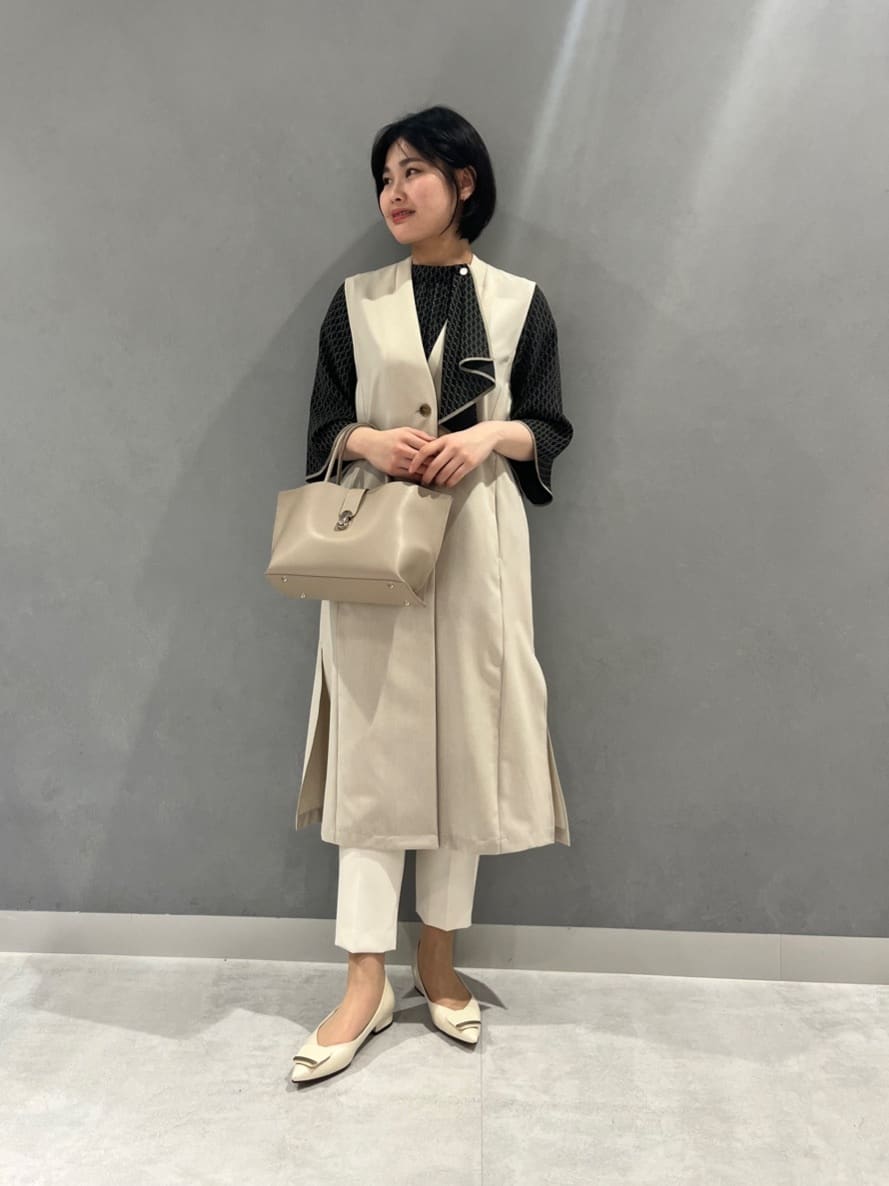 Vinのバックギャザーロングジレを使ったコーディネートを紹介します。｜Rakuten Fashion(楽天ファッション／旧楽天ブランドアベニュー)5475816