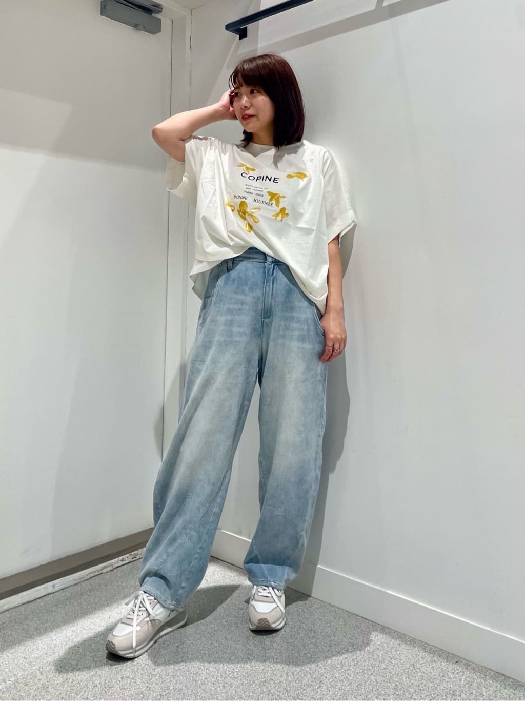 VinのフラワープリントTEEを使ったコーディネートを紹介します。｜Rakuten Fashion(楽天ファッション／旧楽天ブランドアベニュー)5475902