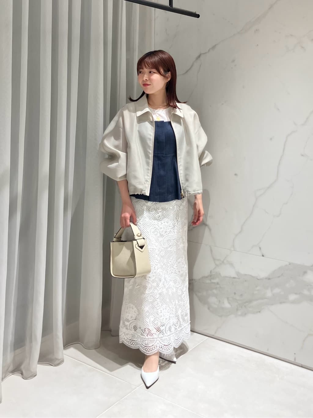 allurevilleのメッシュレーススカートを使ったコーディネートを紹介します。｜Rakuten Fashion(楽天ファッション／旧楽天ブランドアベニュー)5479409