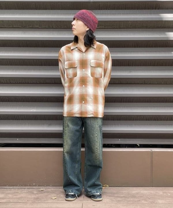 BEAMS HEARTのブラスト シーム バギーデニムパンツを使ったコーディネートを紹介します。｜Rakuten Fashion(楽天ファッション／旧楽天ブランドアベニュー)5489108