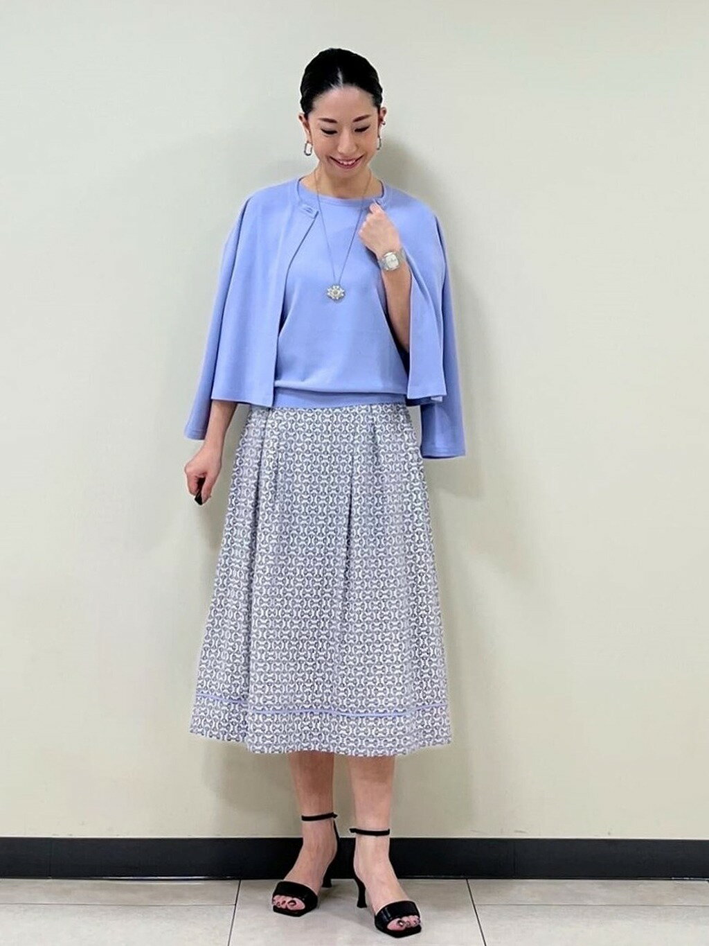 AMACAのライトレーヨンストレッチニットTボレロを使ったコーディネートを紹介します。｜Rakuten Fashion(楽天ファッション／旧楽天ブランドアベニュー)5494156