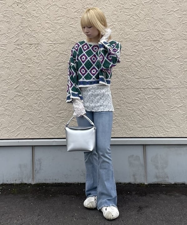 BEAMS HEARTのロムバス クロシェ風 ニット(手洗い可能)を使ったコーディネートを紹介します。｜Rakuten Fashion(楽天ファッション／旧楽天ブランドアベニュー)5388618