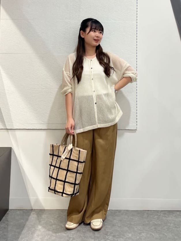 Vinのラメチュールレイヤードタンクトップを使ったコーディネートを紹介します。｜Rakuten Fashion(楽天ファッション／旧楽天ブランドアベニュー)5501620