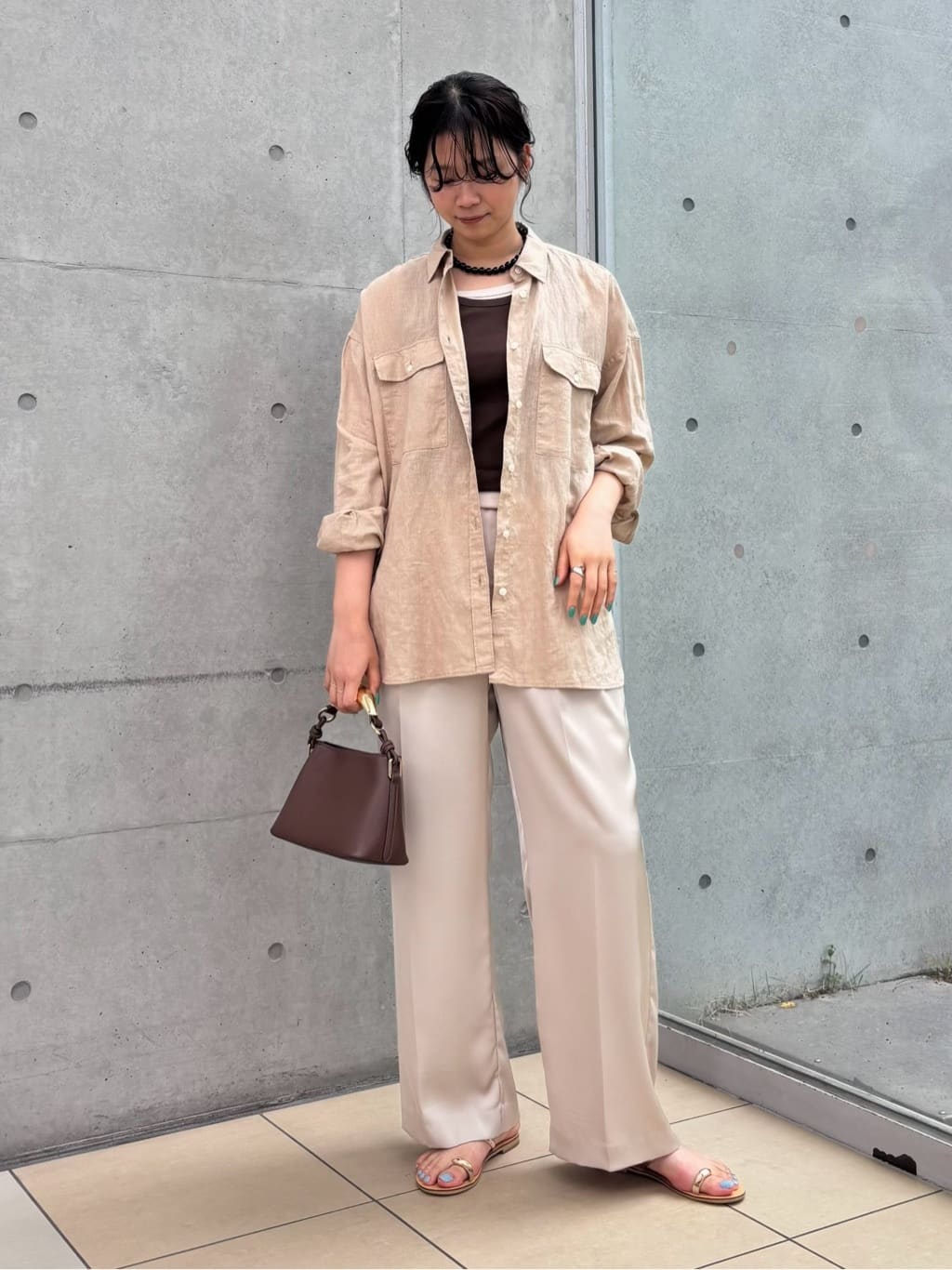 SLOBE IENAのリネンコットンダブルポケットシャツを使った