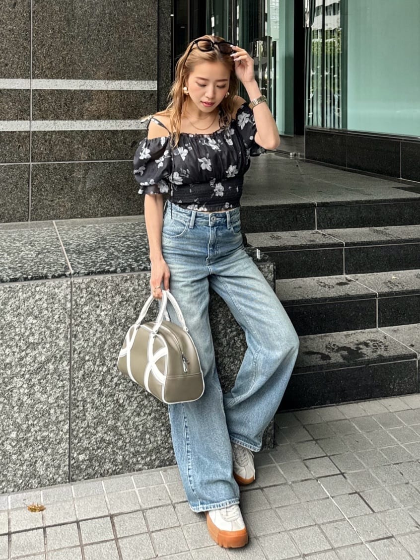 riendaのShapelyMakeジャストウエストデニムパンツを使った