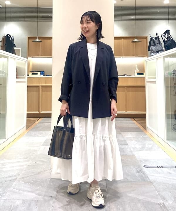 BEAMS HEARTのスクエア ビニールバッグを使ったコーディネートを紹介します。｜Rakuten Fashion(楽天ファッション／旧楽天ブランドアベニュー)5509070