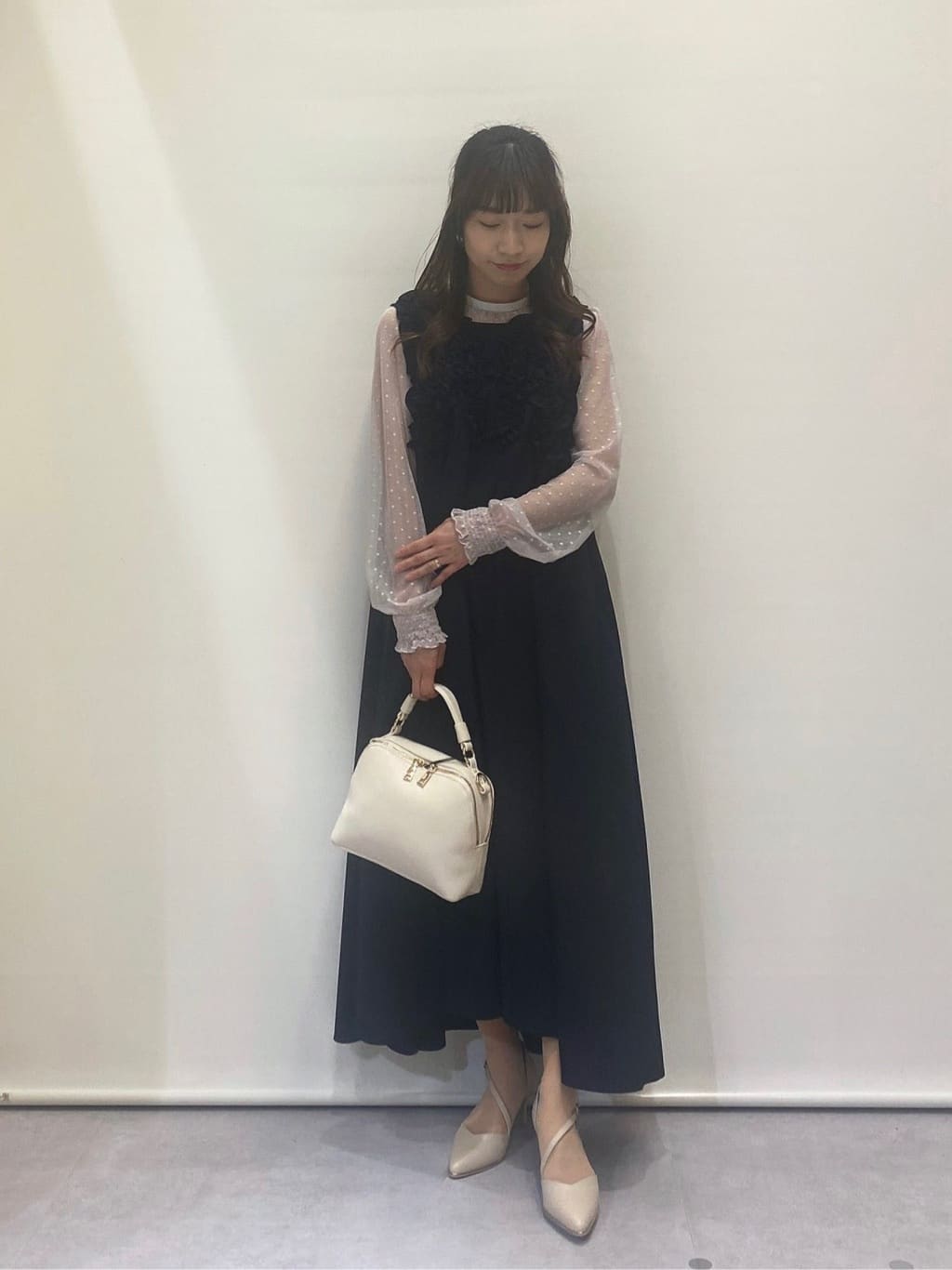 Vinのニュアンスストラップパンプスを使ったコーディネートを紹介します。｜Rakuten Fashion(楽天ファッション／旧楽天ブランドアベニュー)5509741