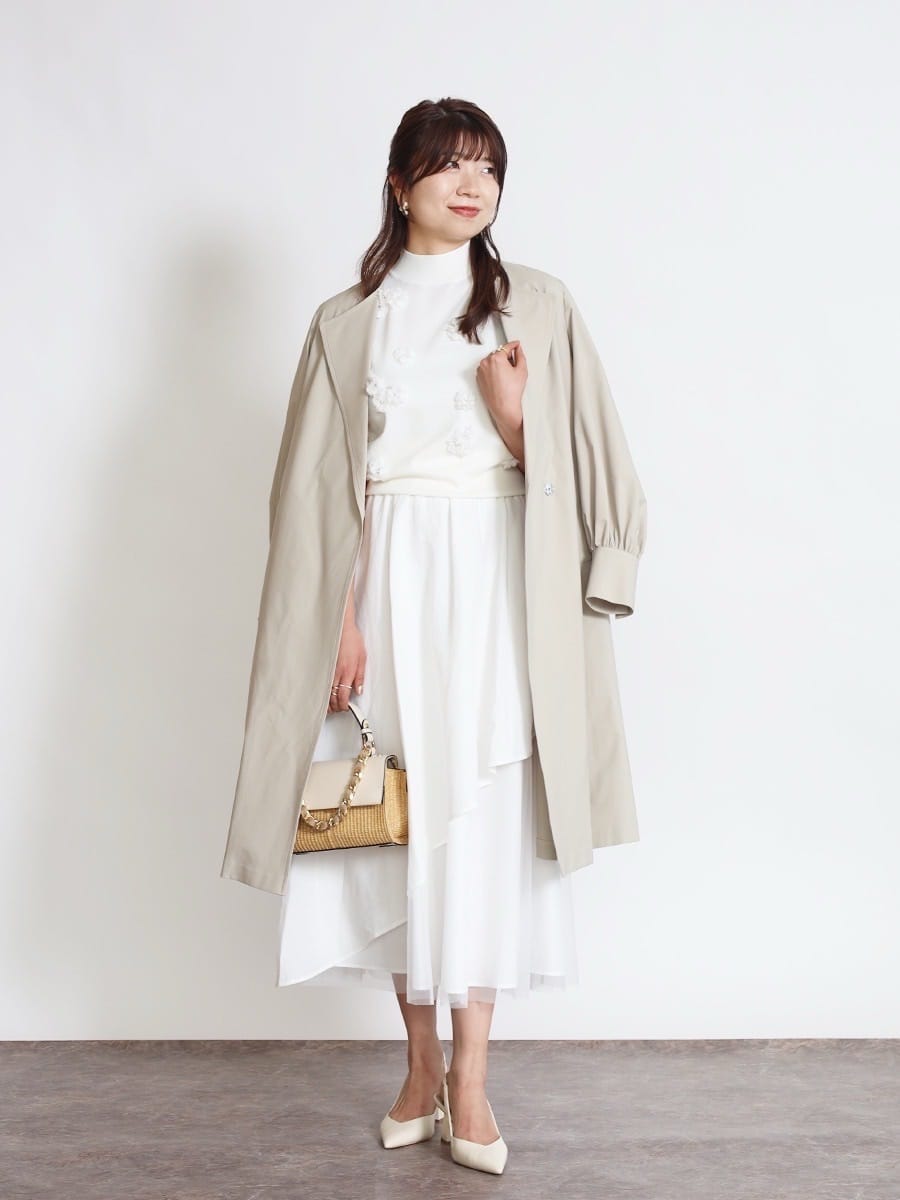 Vinの立体フラワーモチーフノースリーブニットを使ったコーディネートを紹介します。｜Rakuten Fashion(楽天ファッション／旧楽天ブランドアベニュー)5514054