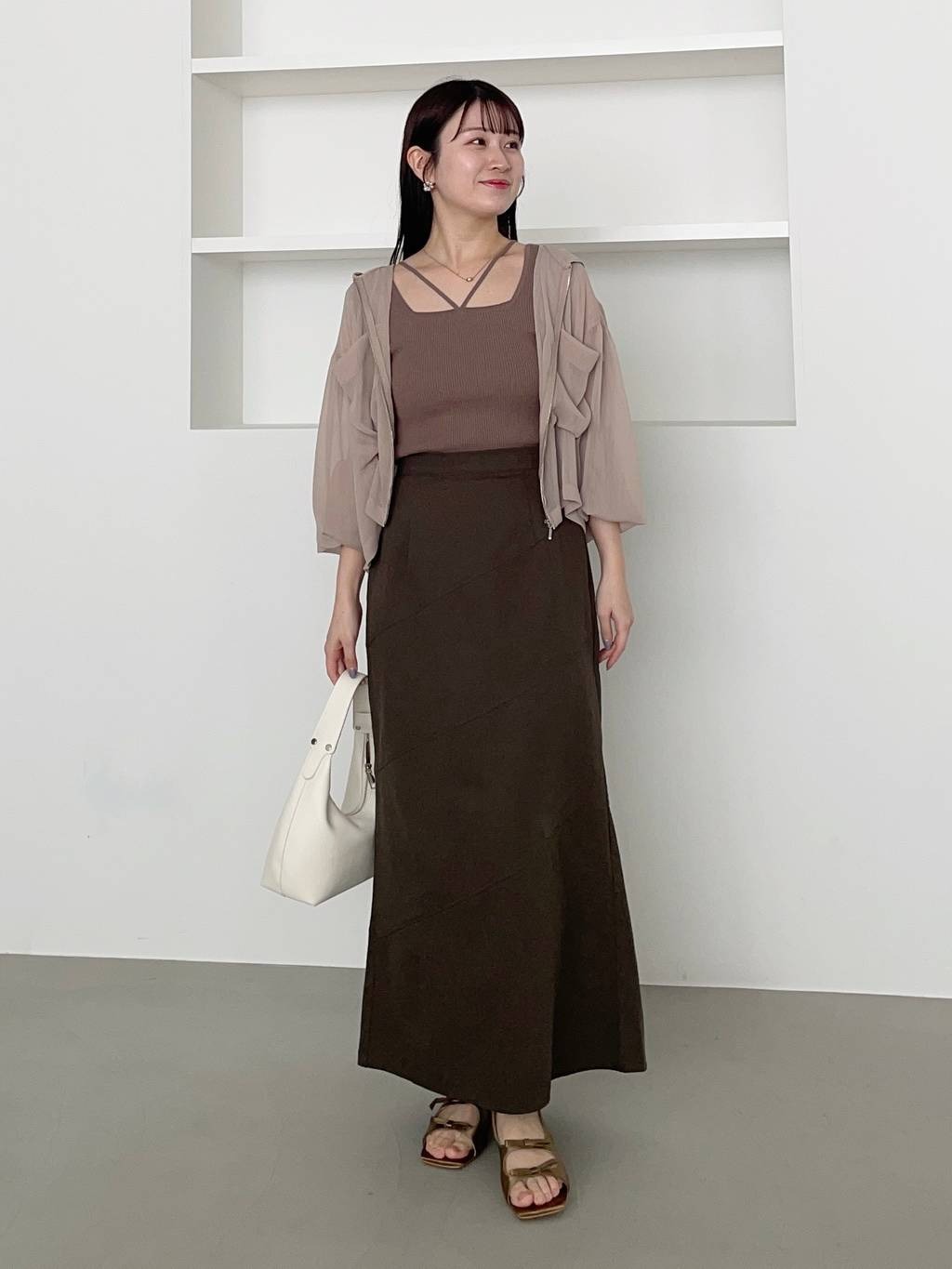 mysty womanの【リバイバル!】楊柳シアーZIPパーカーを使ったコーディネートを紹介します。｜Rakuten Fashion(楽天ファッション／旧楽天ブランドアベニュー)5514499
