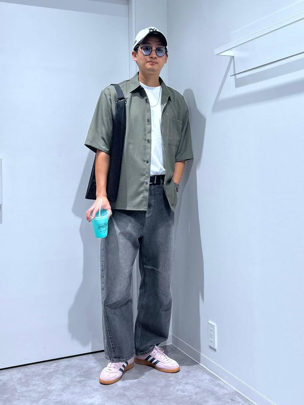 LAKOLEの【吸水速乾】DRYレギュラーシャツ半袖を使ったコーディネートを紹介します。｜Rakuten Fashion(楽天ファッション／旧楽天ブランドアベニュー)5519865