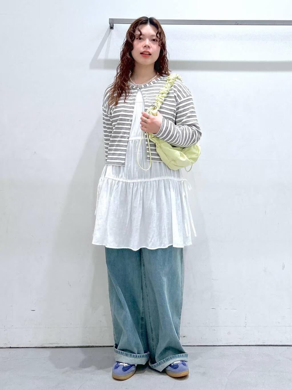 LAKOLEのワッフルフックカーディガン長袖を使ったコーディネートを紹介します。｜Rakuten Fashion(楽天ファッション／旧楽天ブランドアベニュー)5519345