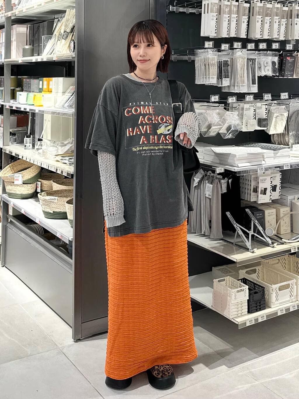 LAKOLEのVTGロゴTEEを使ったコーディネートを紹介します。｜Rakuten Fashion(楽天ファッション／旧楽天ブランドアベニュー)5519351