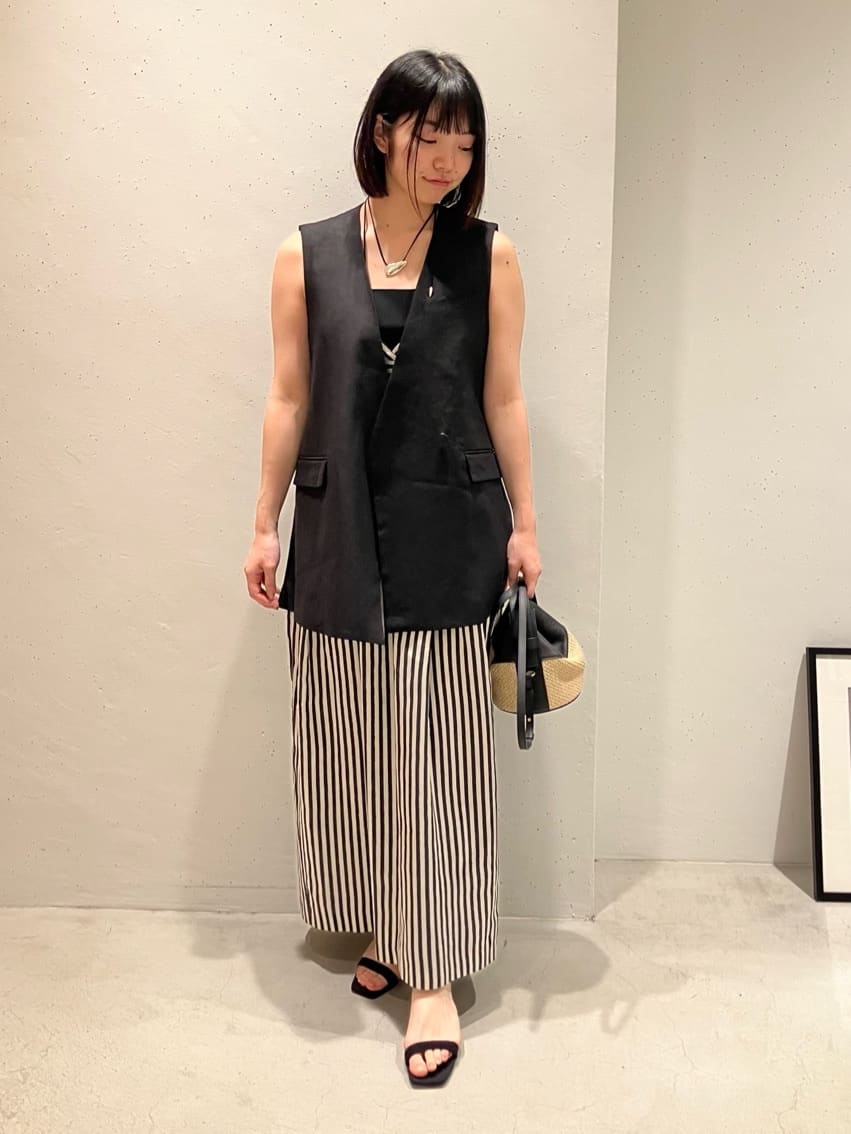 1er Arrondissementのミラノリブスクエアショートタンクを使ったコーディネートを紹介します。｜Rakuten Fashion(楽天ファッション／旧楽天ブランドアベニュー)5525512