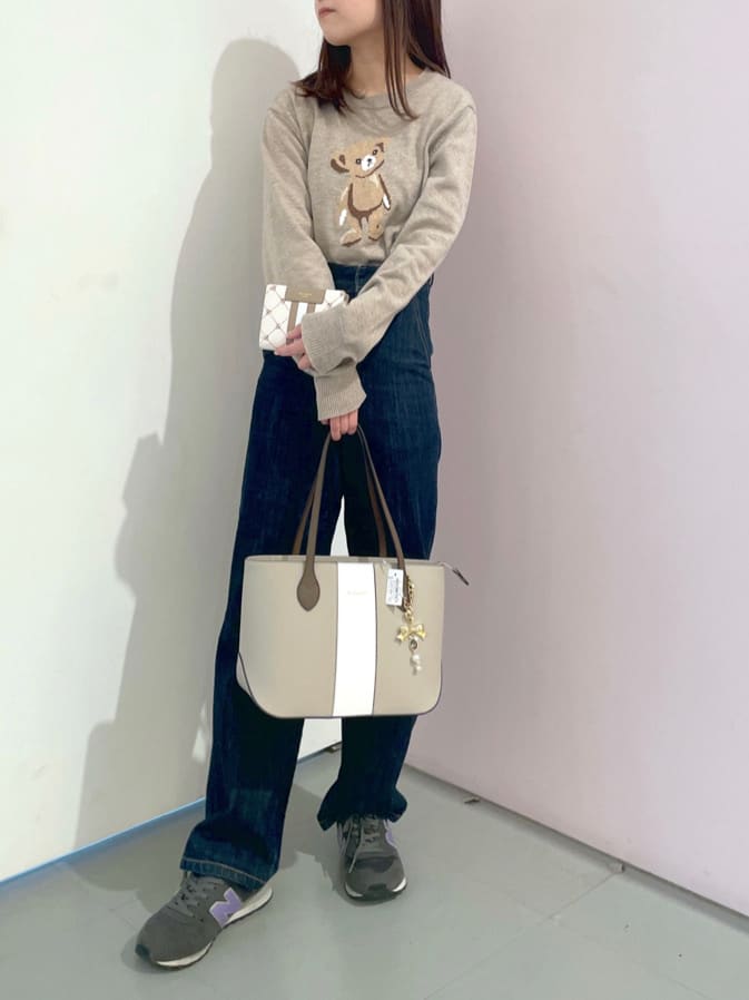 & chouetteのゴールドリボンチャームを使ったコーディネートを紹介します。｜Rakuten Fashion(楽天ファッション／旧楽天ブランドアベニュー)5527437