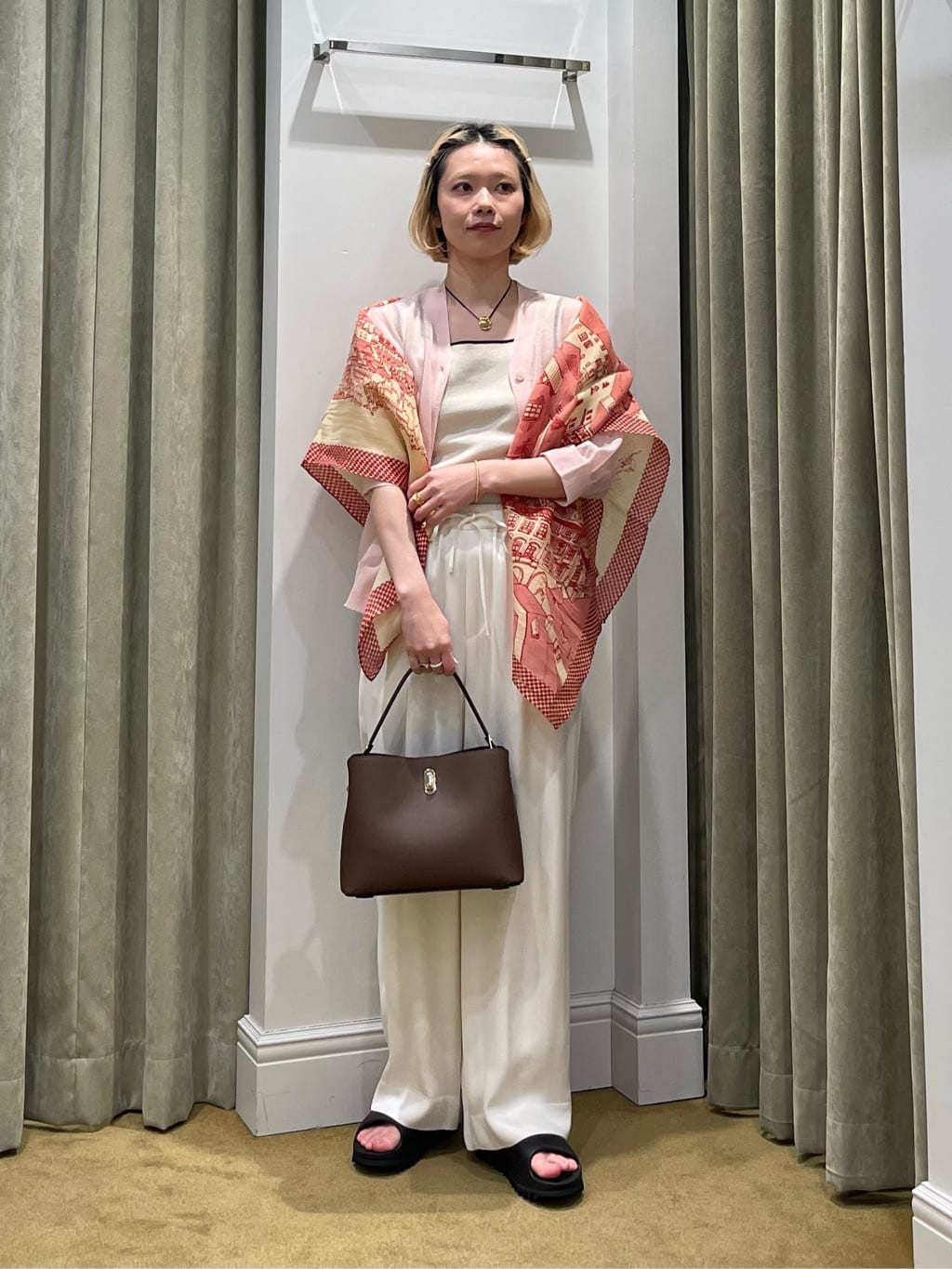 UNITED ARROWS LTD. OUTLET | シアー Vネック カーディガン 5SL