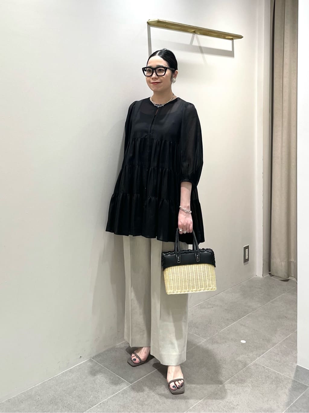 UNITED ARROWSの<AEWEN MATOPH>バックライン スクエア