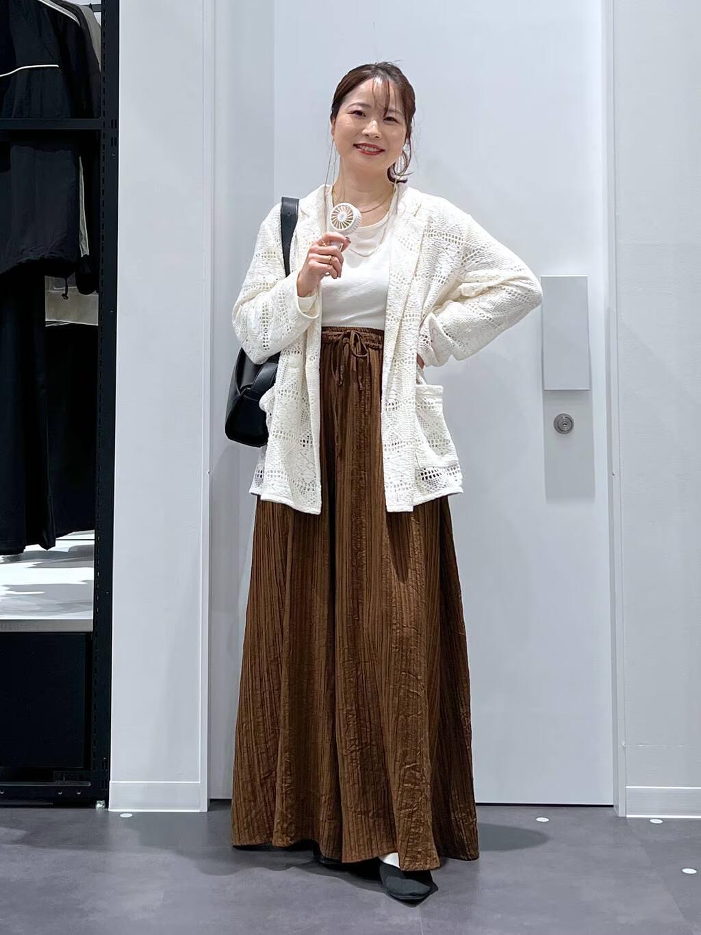 LAKOLEのレースジャケットを使ったコーディネートを紹介します。｜Rakuten Fashion(楽天ファッション／旧楽天ブランドアベニュー)5530720